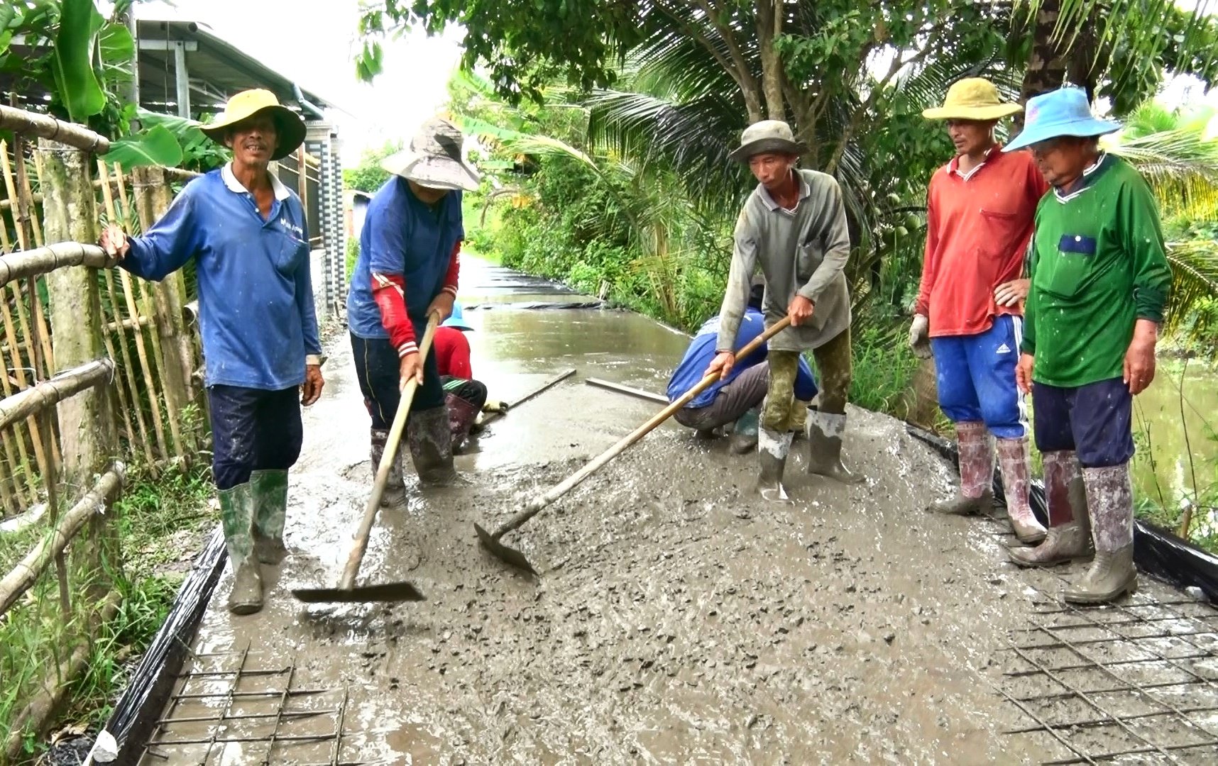 Xã Tân Phú của Tiền Giang đang tiến tới đích nông thôn mới nâng cao, tiêu chí thu nhập được chú trọng - Ảnh 3.