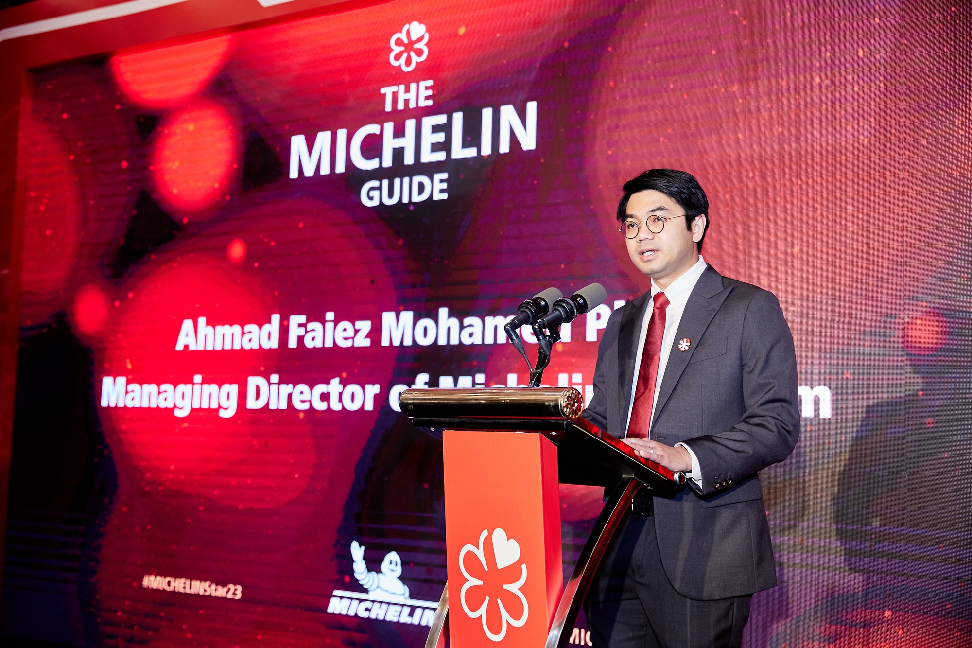 Ông Ahmad Faiez Mohamed Pisal Giám đốc điều hành Michelin Việt Nam phát biểu tại buổi lễ