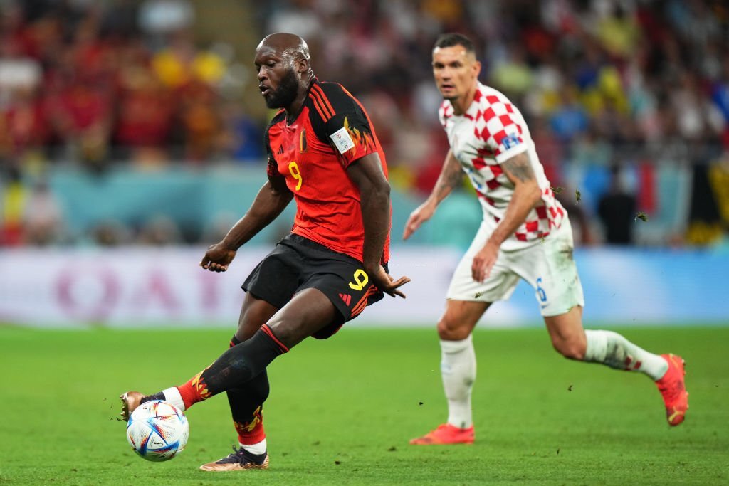 Chùm ảnh: Lukaku “đá bay” cơ hội vào vòng 1/8 World Cup 2022 của ĐT Bỉ - Ảnh 1.