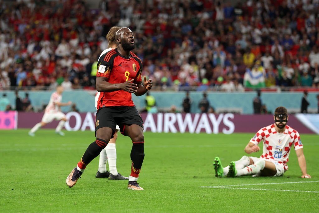 Chùm ảnh: Lukaku “đá bay” cơ hội vào vòng 1/8 World Cup 2022 của ĐT Bỉ - Ảnh 3.