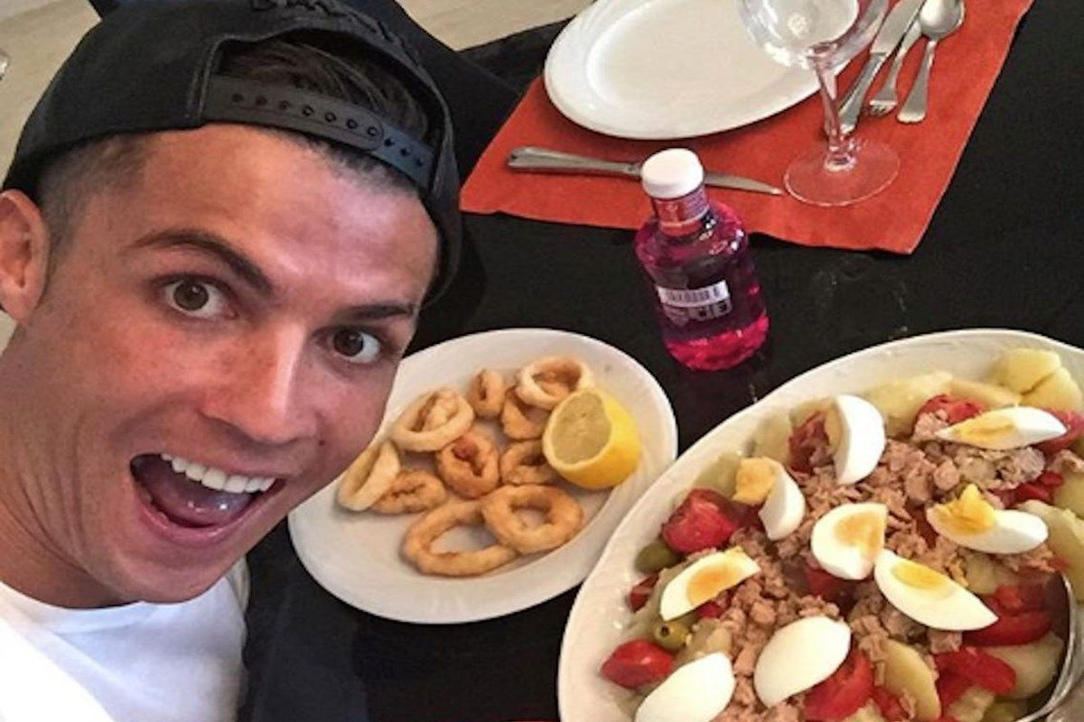 Món ăn yêu thích của Ronaldo - Ảnh 1.