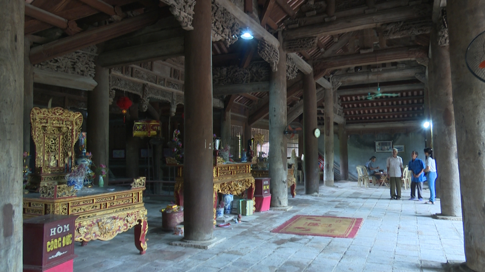 Làng này ở Thái Bình nhìn đâu cũng ra &quot;đồ cổ&quot;, từ đình cổ, giếng cổ cho tới nhà cổ - Ảnh 6.
