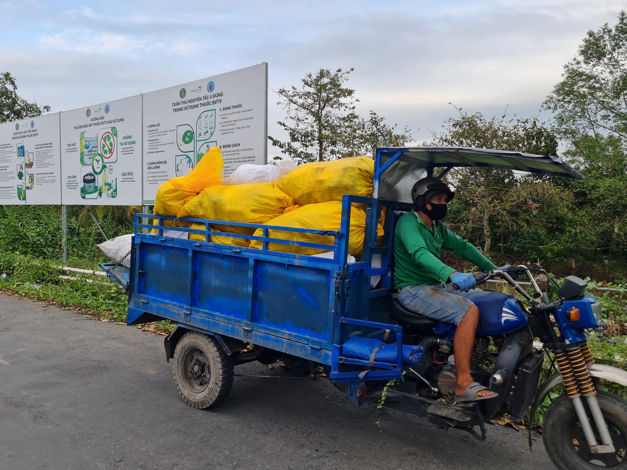 Thay đổi một thói quen, nông dân thủ phủ hoa kiểng của Đồng Tháp làm cho quê mình vừa đẹp vừa sạch - Ảnh 4.