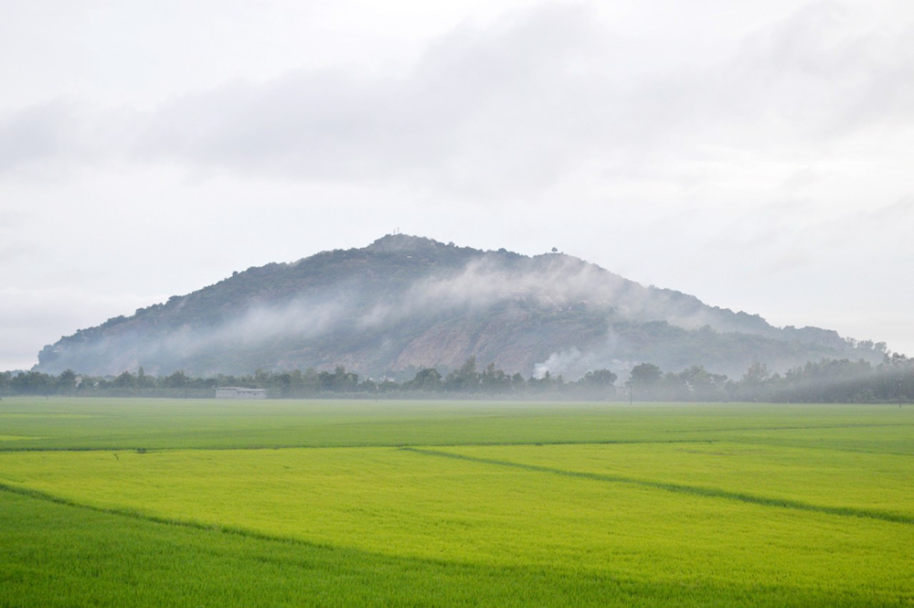 Một ngọn núi ở An Giang chỉ cao 237m, nhưng nổi tiếng cả nước, nói tên thì ai ở miền Tây cũng biết - Ảnh 16.