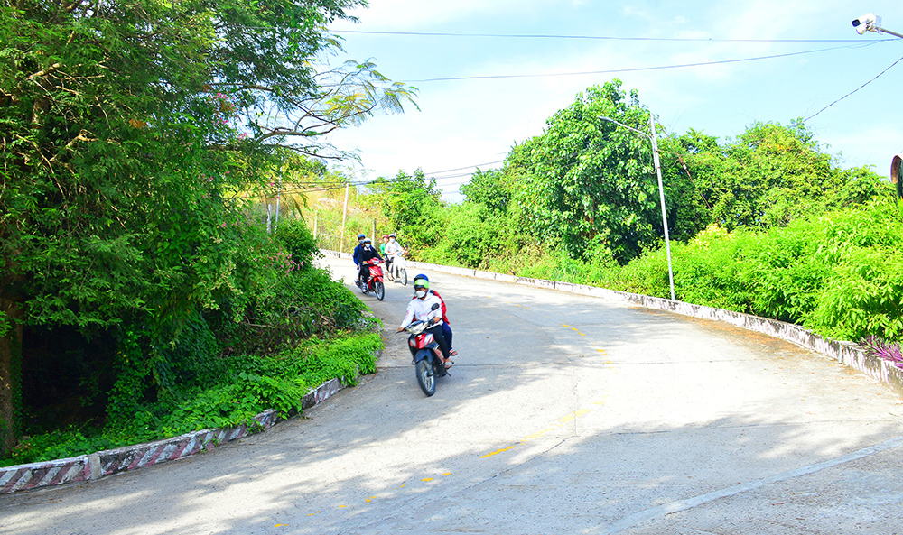 Một ngọn núi ở An Giang chỉ cao 237m, nhưng nổi tiếng cả nước, nói tên thì ai ở miền Tây cũng biết - Ảnh 2.