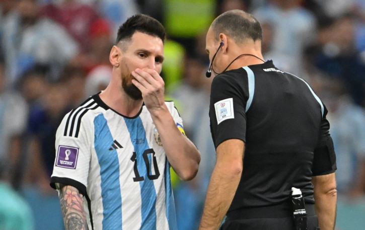 FIFA mở cuộc điều tra Argentina, Messi và các đồng đội đối diện án phạt - Ảnh 2.