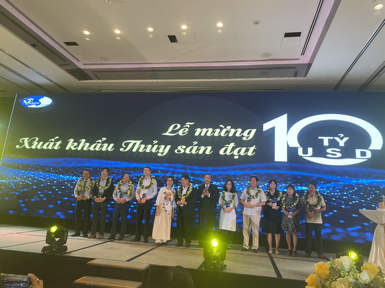 Tôn vinh 30 doanh nghiệp xuất khẩu thủy sản tiêu biểu năm 2022 - Ảnh 2.