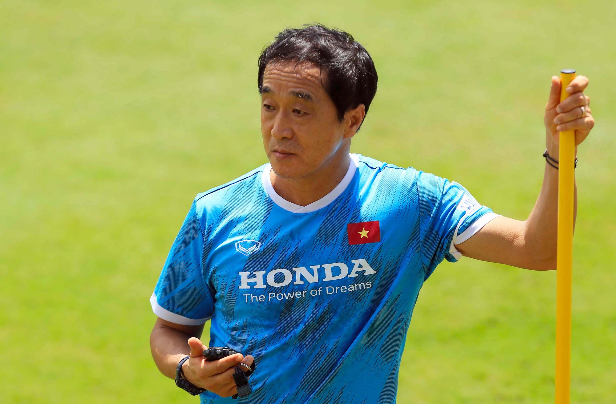 Tin sáng (12/12): Sau AFF Cup 2022, trợ lý HLV Park Hang-seo “đầu quân” cho Viettel? - Ảnh 1.