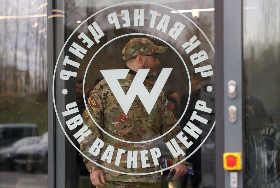 Quan chức khu vực Ukraine tuyên bố tấn công khách sạn nơi nhóm Wagner đang ở - Ảnh 1.
