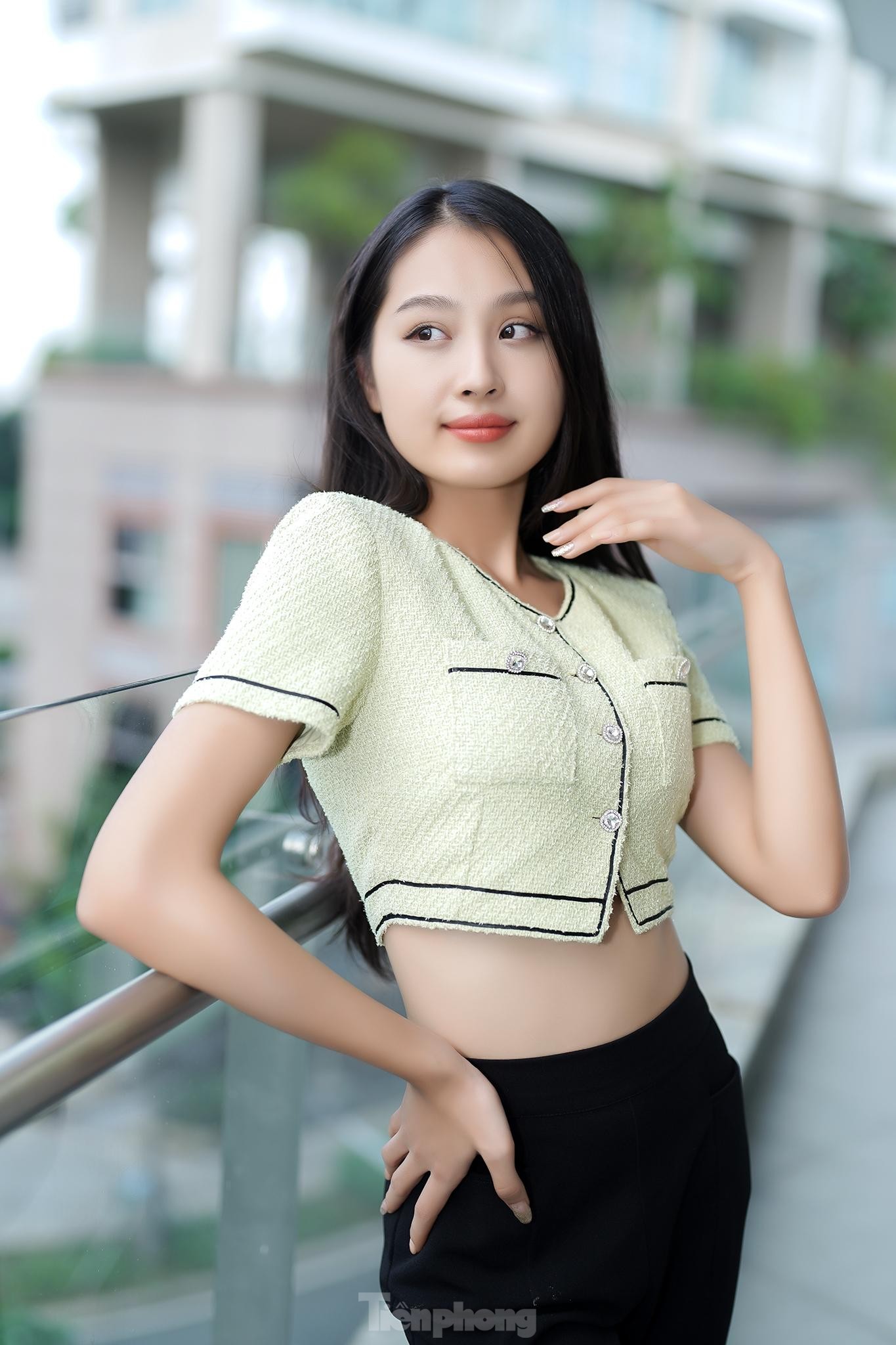 Chiêm ngưỡng sắc vóc thí sinh có vòng eo 54 cm ở Hoa hậu Việt Nam 2022 - Ảnh 1.