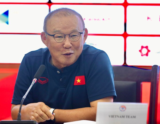 HLV Park Hang-seo: &quot;Đá đẹp mà thua thì ai là người chịu trách nhiệm&quot; - Ảnh 1.