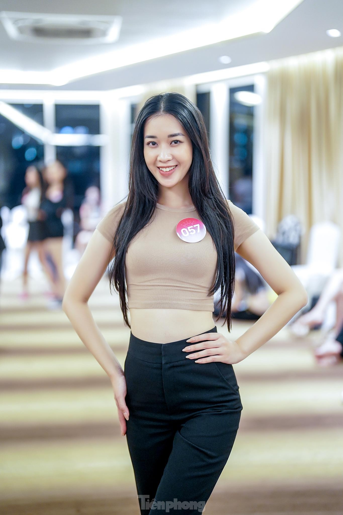 Chiêm ngưỡng sắc vóc thí sinh có vòng eo 54 cm ở Hoa hậu Việt Nam 2022 - Ảnh 9.