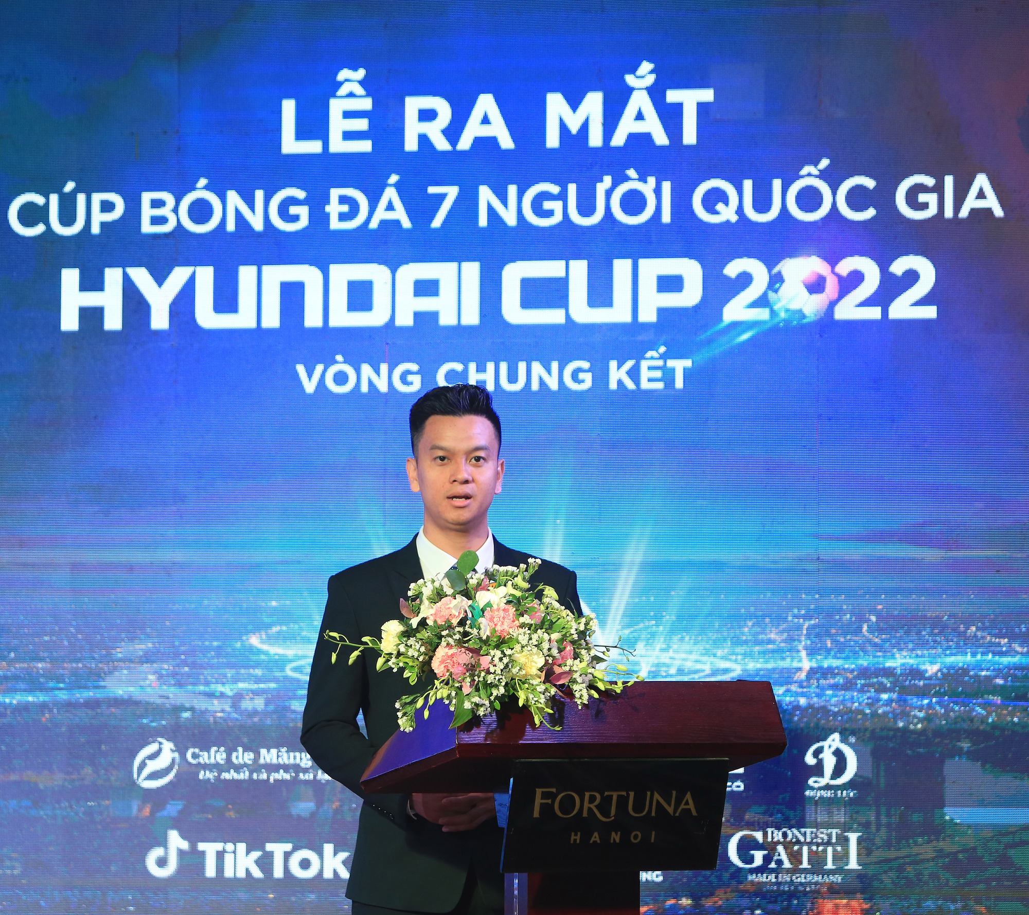 VCK Cúp bóng đá 7 người quốc gia: Chọn tuyển thủ Việt Nam so tài Thái Lan, Indonesia, Malaysia - Ảnh 4.