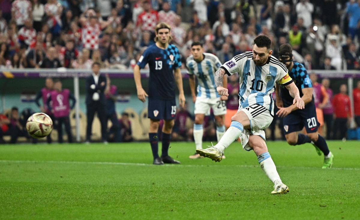 Messi nói gì khi tỏa sáng giúp Argentina vào chung kết World Cup 2022? - Ảnh 1.