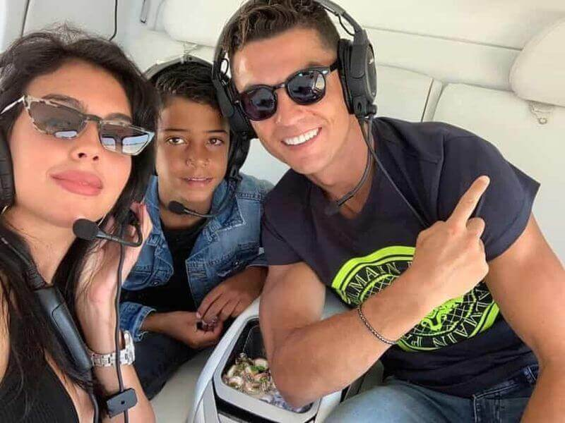 Siêu sao Cristiano Ronaldo  rời Qatar bằng chuyên cơ 500 tỷ - Ảnh 11.