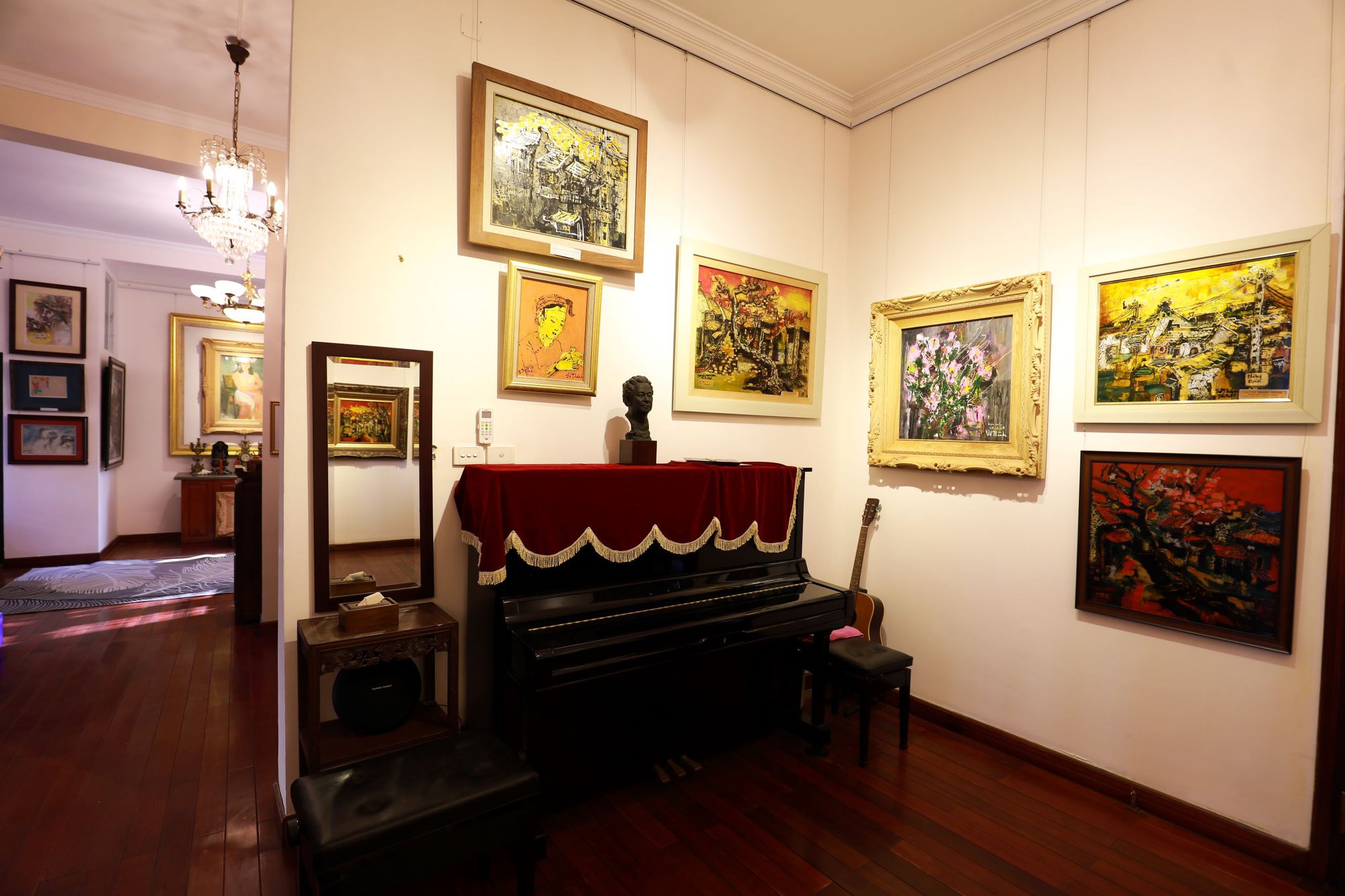 Mở triển lãm lần thứ 100, họa sĩ Văn Dương Thành công bố nhiều kiệt tác của các bậc thầy hội họa Việt Nam - Ảnh 3.