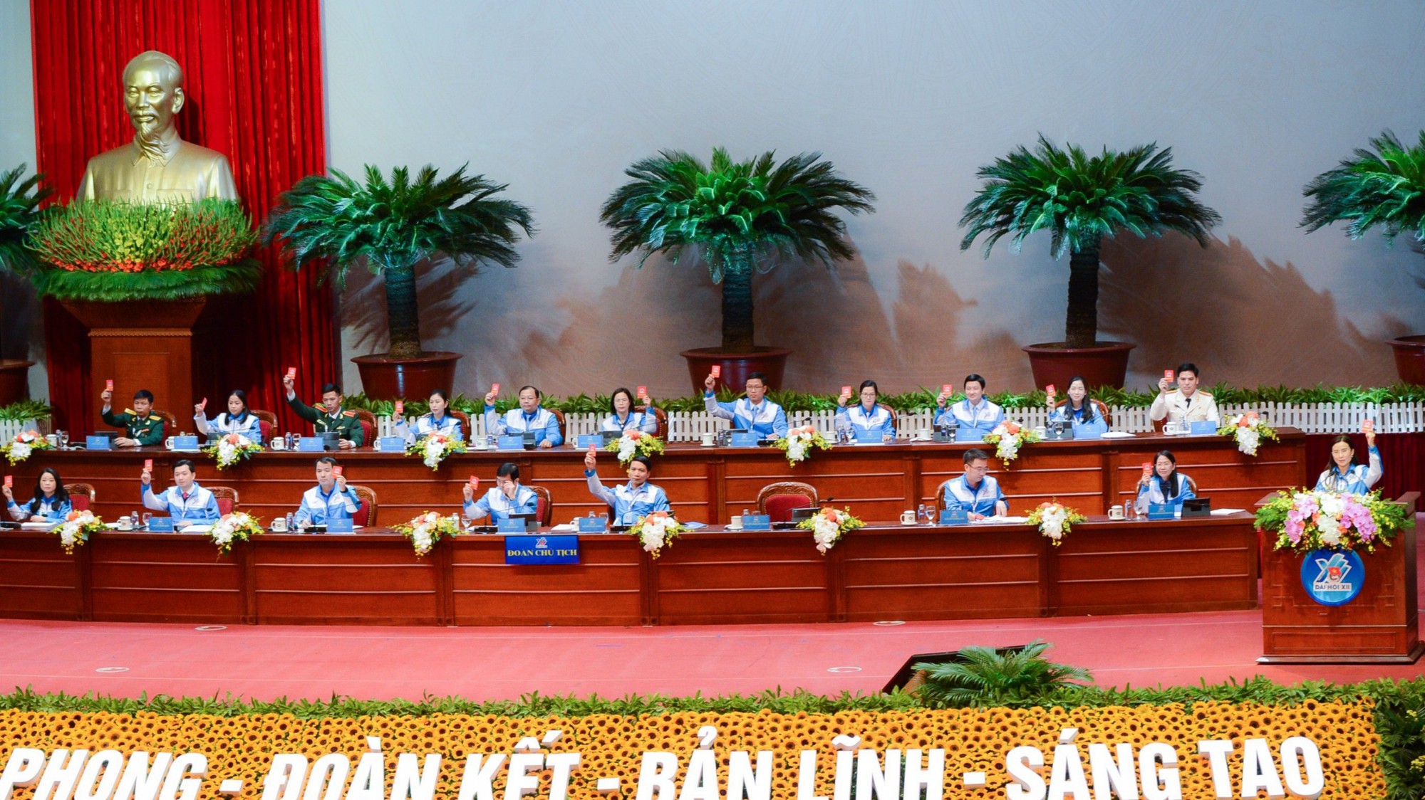 980 đại biểu dự Đại hội đại biểu toàn quốc Đoàn TNCS Hồ Chí Minh lần thứ XII - Ảnh 4.