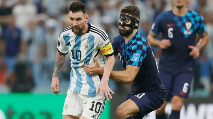 Vì sao 1 kèm 1 với Messi là thất sách, Pháp không nên áp dụng? - Ảnh 1.