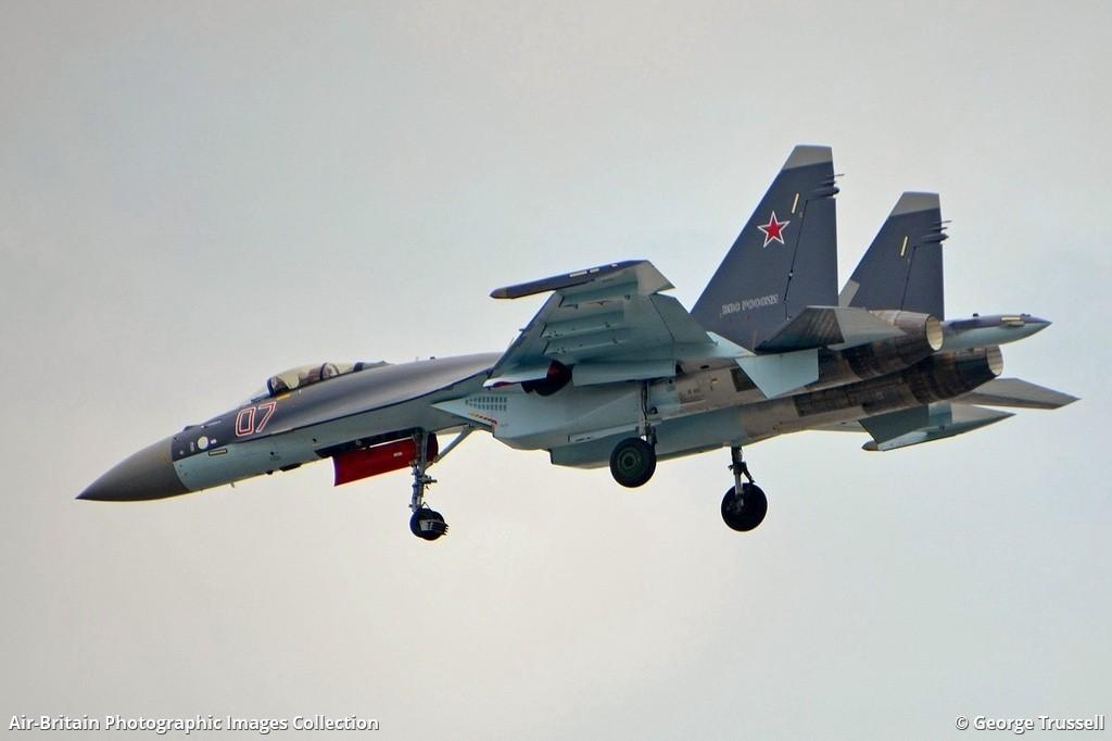 Nga nâng cấp tiêm kích Su-35SM khiến sức mạnh Không quân Nga vượt trội - Ảnh 12.