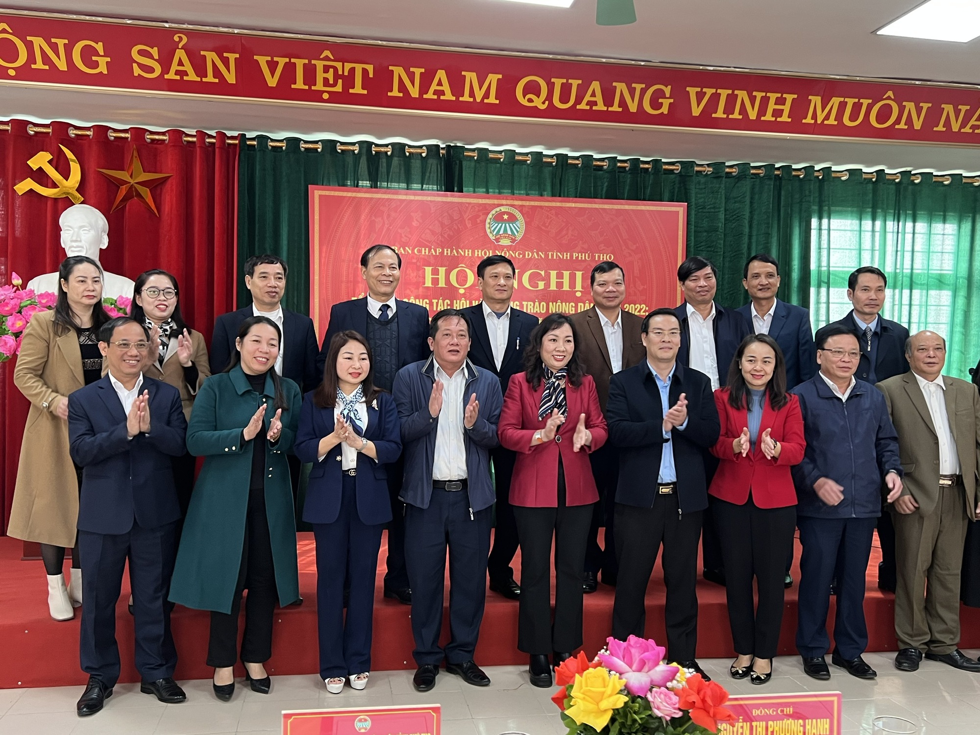 Hội Nông dân Phú Thọ tổng kết phong trào Nông dân năm 2022 và Phát động đợt thi đua năm 2023 - Ảnh 2.