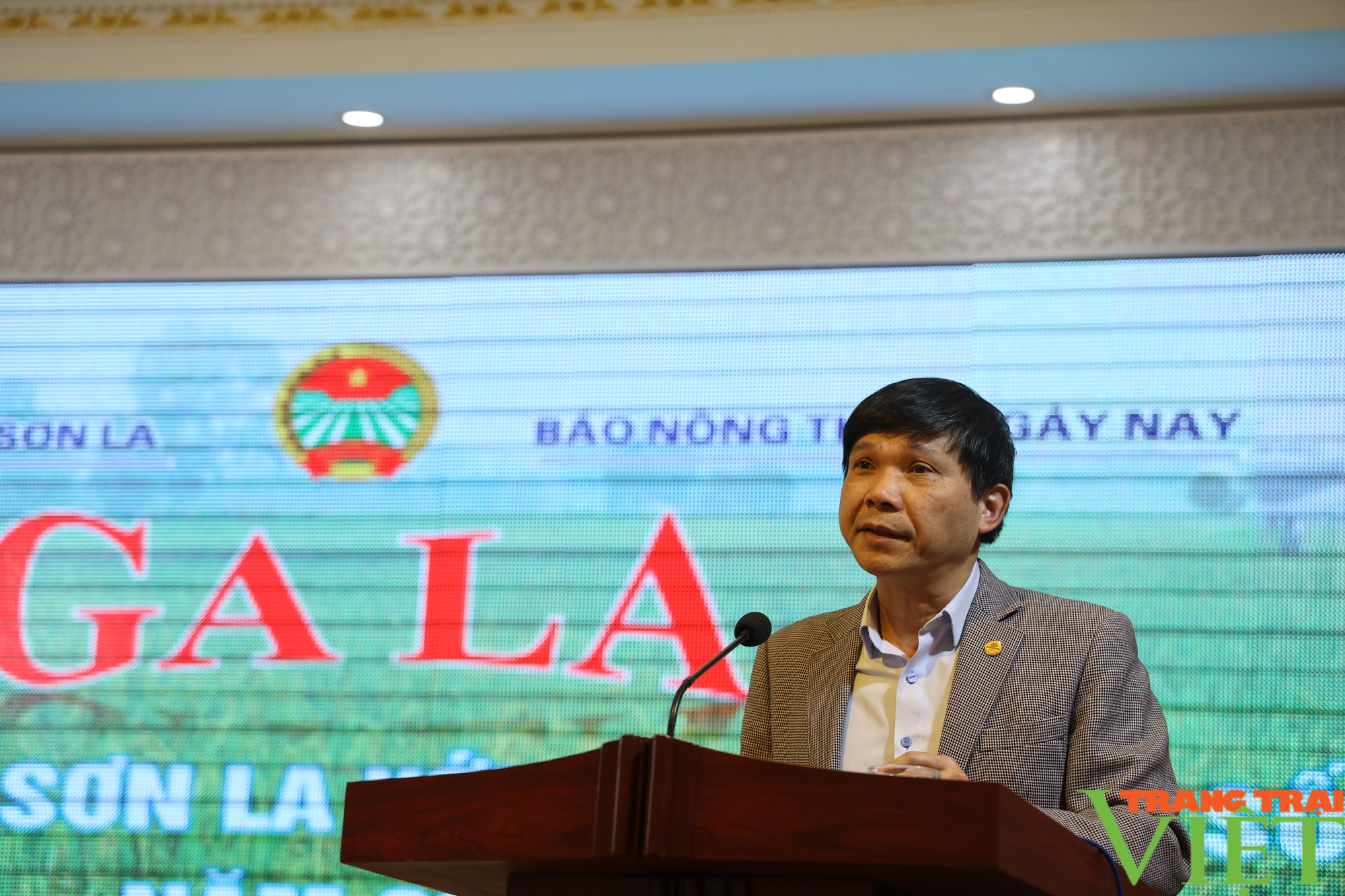 Chuyển đổi số trong nông nghiệp phải bắt đầu từ nông dân - Ảnh 1. Chuyển đổi số trong nông nghiệp phải bắt đầu từ nông dân - Ảnh 1.