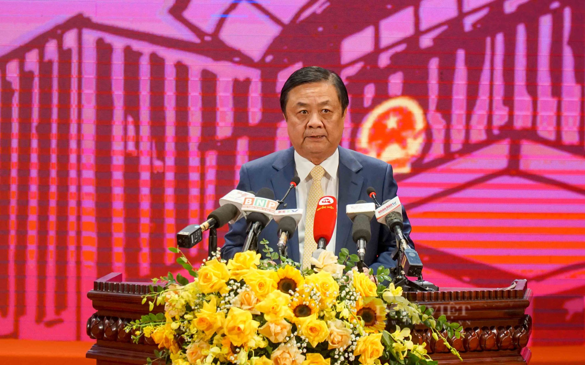 Chủ tịch Quốc hội Vương Đình Huệ chủ trì Hội thảo Văn hoá 2022  - Ảnh 9.