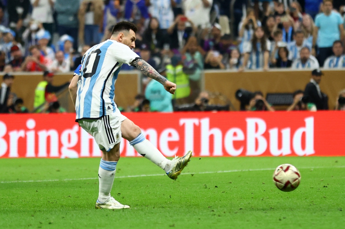 Kết quả Argentina vs Pháp: Albiceleste đăng quang sau màn &quot;đấu súng&quot; - Ảnh 1.