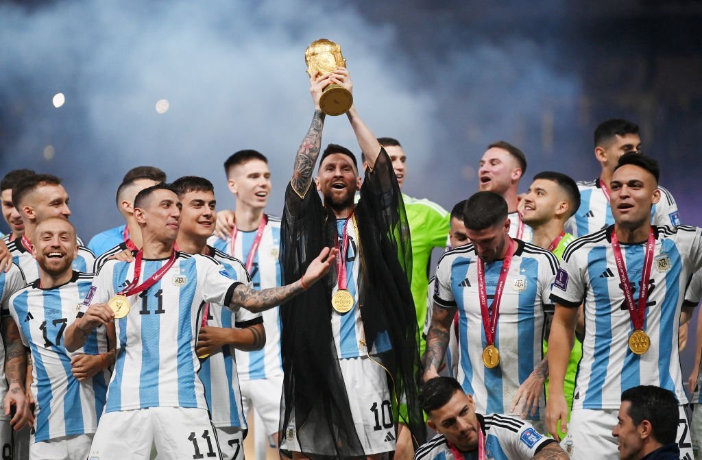 Chùm ảnh: Argentina bật khóc, nâng cao cúp vàng World Cup 2022