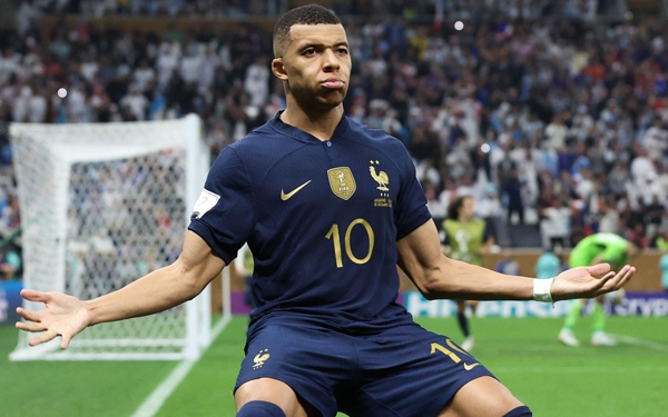 Ghi 12 bàn ở World Cup, Mbappe lọt tốp 6 chân sút vĩ đại nhất