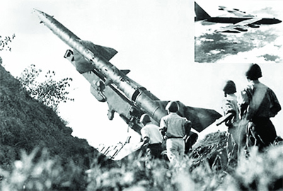 Bác Hồ đã dự báo trước 5 năm trận quyết chiến với B-52 trên bầu trời Hà Nội như thế nào? - Ảnh 1.