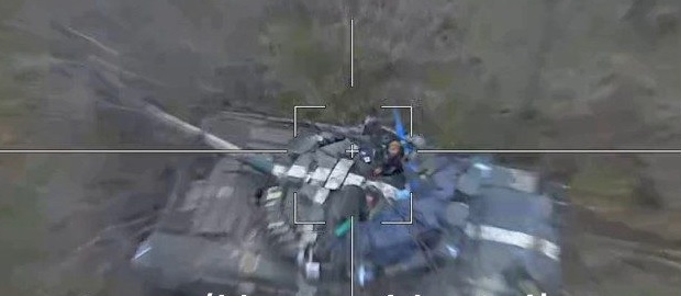 Thành viên tổ lái xe tăng Ukraine nhìn thấy 'cái chết đang lao đến' vào giây phút cuối cùng - Ảnh 2.