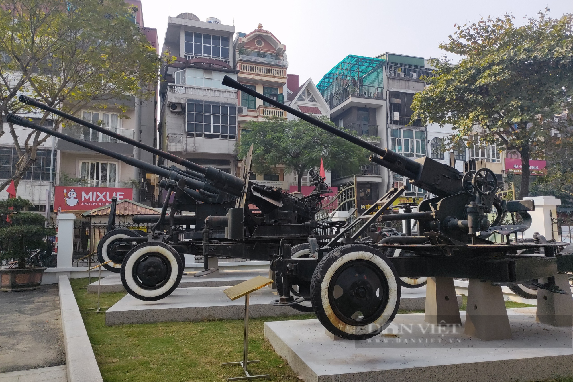 Cận cảnh dàn pháo cao xạ, súng máy bảo vệ Hà Nội năm 1972 - Ảnh 7.