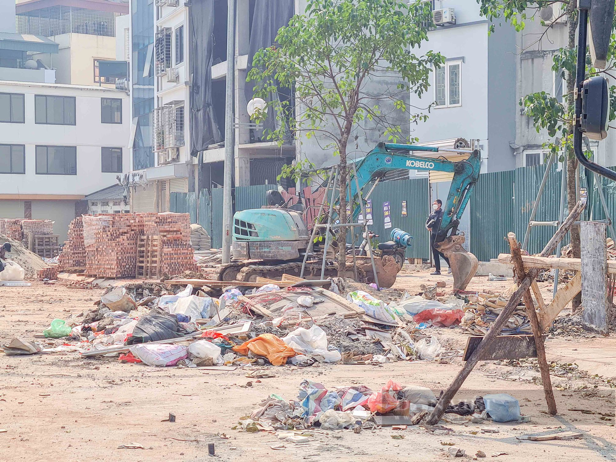 Hà Nội: Hiện trạng tuyến đường Huỳnh Thúc Kháng kéo dài đang gấp rút thi công để kịp thông xe trước Tết - Ảnh 14.