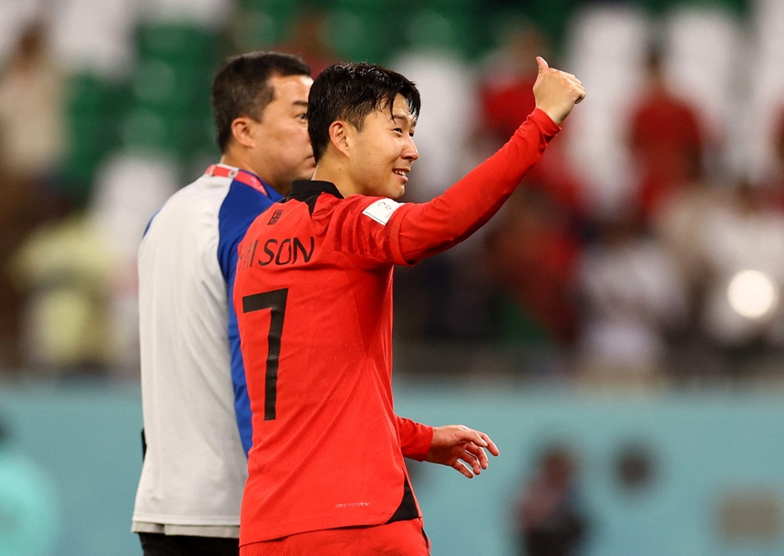 Hàn Quốc vào vòng 1/8, Son Heung-min trải lòng về “6 phút dài nhất cuộc đời” - Ảnh 3.