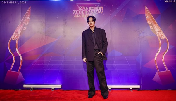 Trấn Thành, Lê Giang cùng Wren Evans xuất hiện nổi bật trên thảm đỏ Asian TV Awards - Ảnh 7.