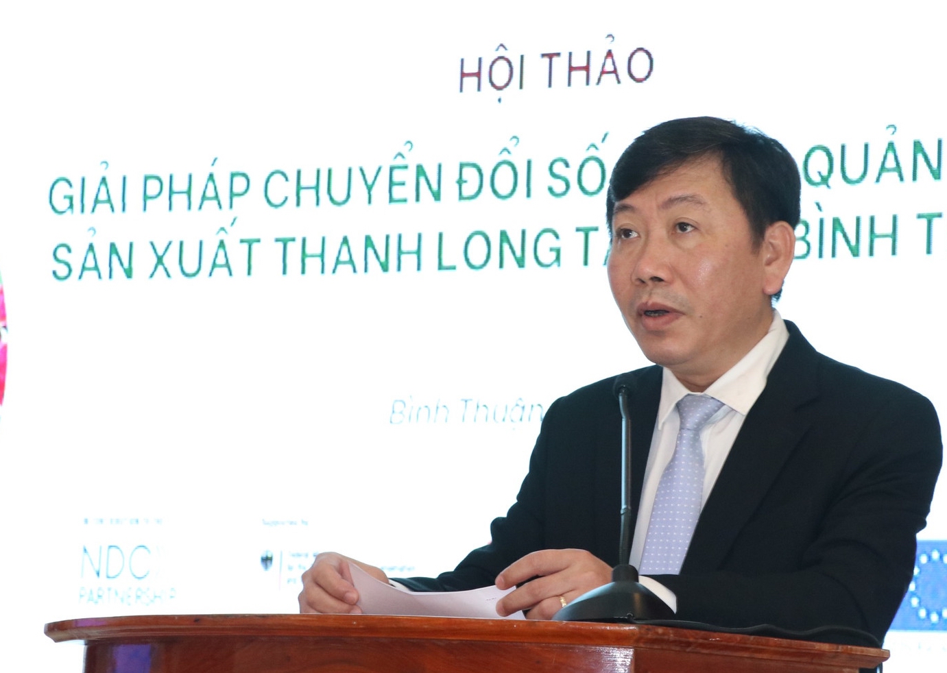 Áp dụng chuyển đổi số trong quản lý và sản xuất thanh long ở Bình Thuận - Ảnh 3.