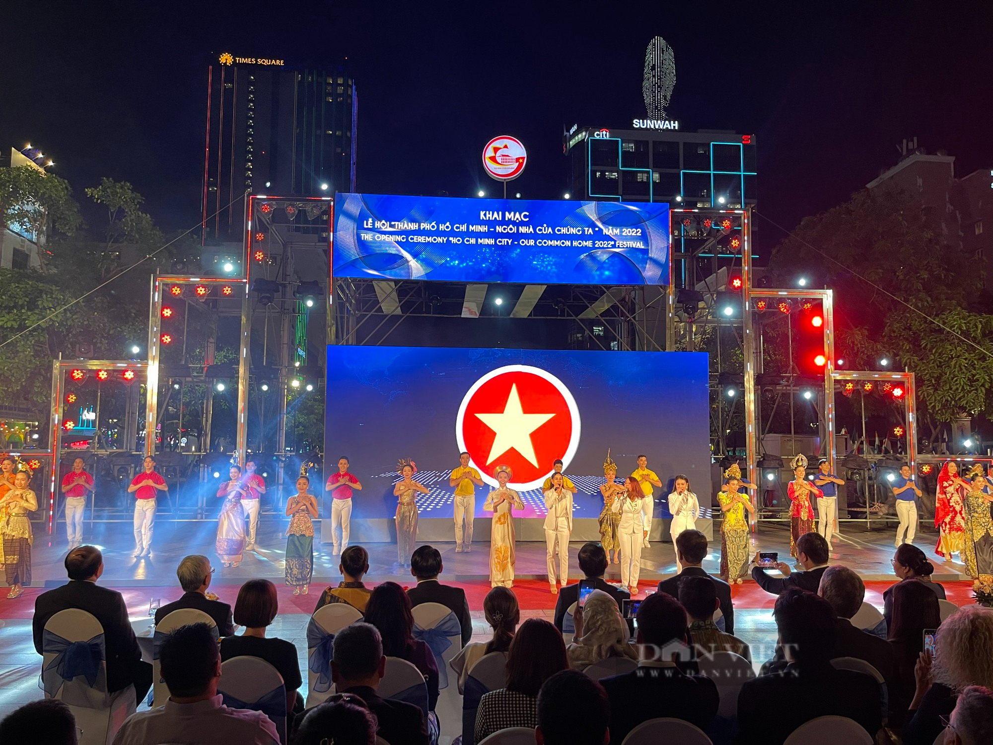 Khai mạc Lễ hội “Thành phố Hồ Chí Minh - Ngôi nhà của chúng ta” - Ảnh 2.