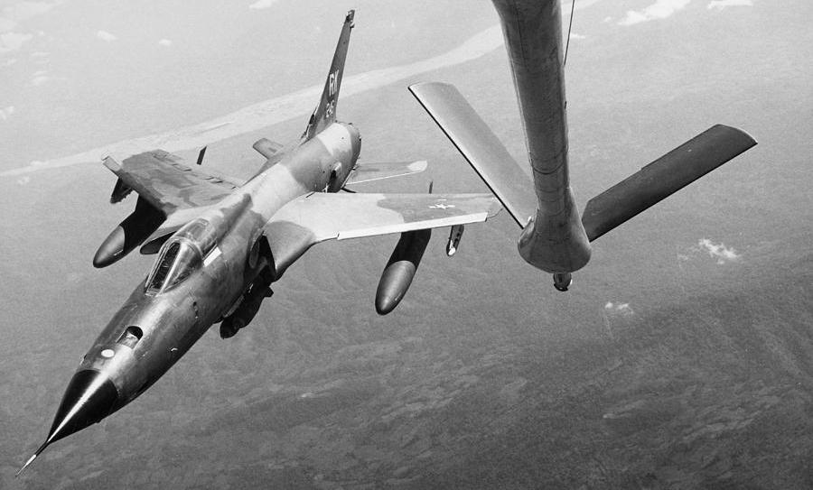 Vì sao &quot;thần sấm&quot; F-105 Mỹ bị hạ liên tục trong chiến tranh Việt Nam? - Ảnh 15.