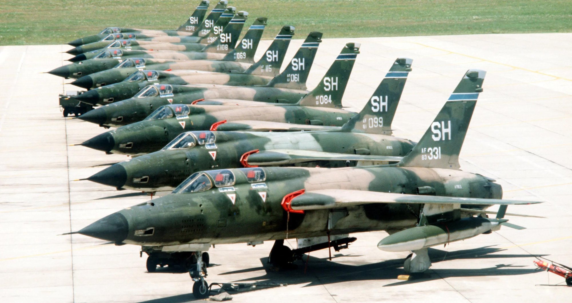 Vì sao &quot;thần sấm&quot; F-105 Mỹ bị hạ liên tục trong chiến tranh Việt Nam? - Ảnh 22.