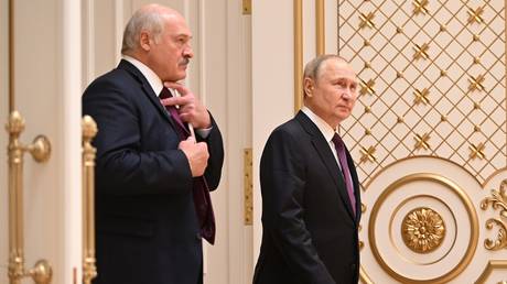 Belarus triển khai vũ khí mới, Nga khẳng định không muốn 'nuốt chửng' bất kỳ ai - Ảnh 1.