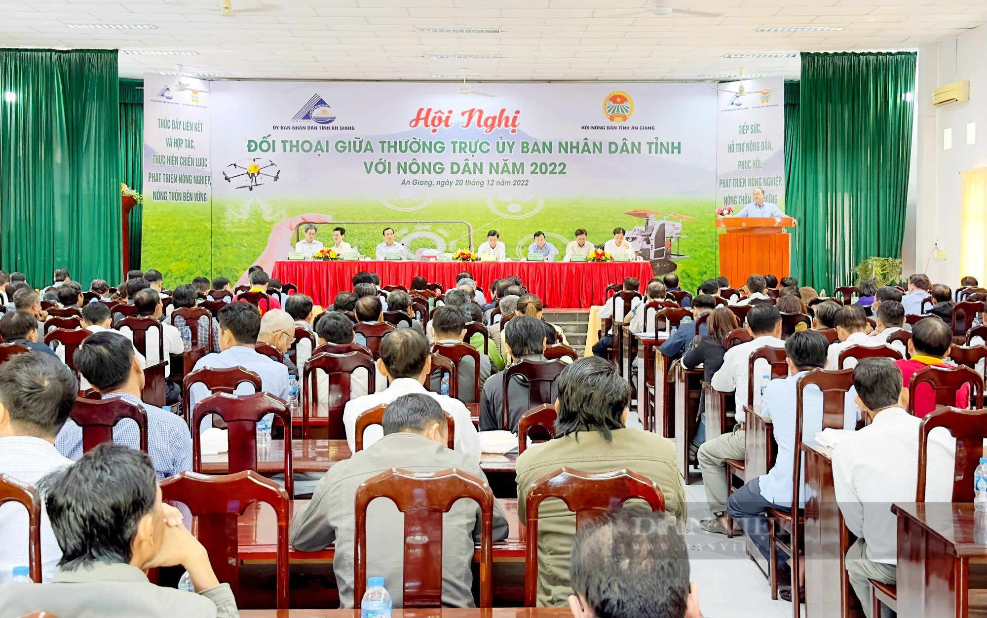 Đối thoại với nông dân, Chủ tịch UBND tỉnh An Giang đề nghị nông dân tham gia vào các mô hình kinh tế hợp tác - Ảnh 5.