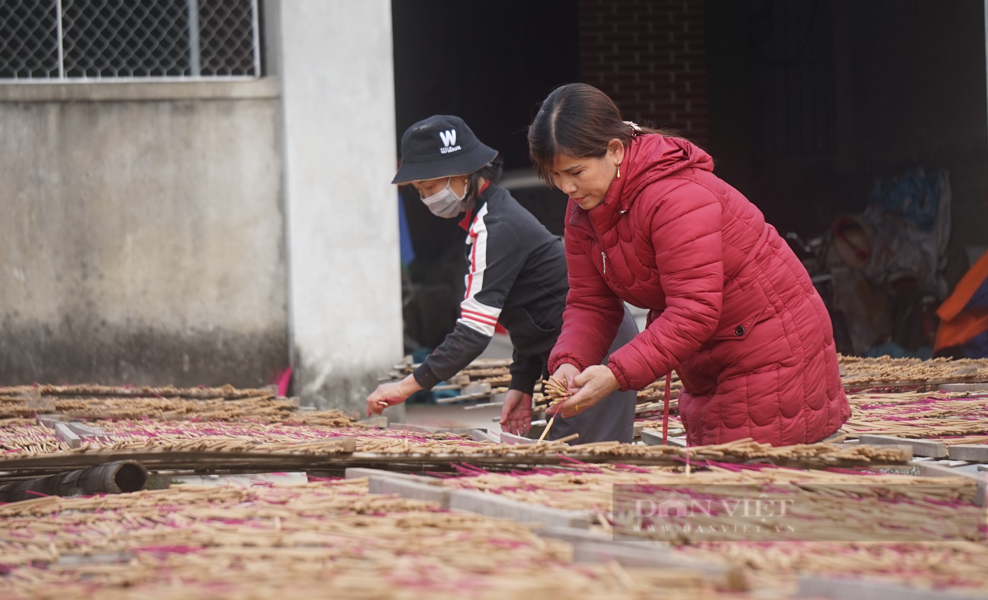 Làng nghề làm hương thẻ Tây Lân nức tiếng xứ Nghệ chạy hết công suất để kịp vụ Tết - Ảnh 12.