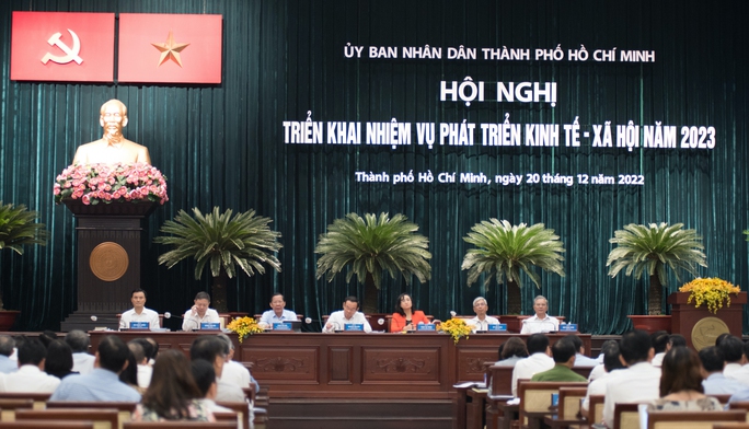Chủ tịch TP.HCM Phan Văn Mãi: Không liệt kê thành tích, phải nhìn thẳng vào hạn chế - Ảnh 1.