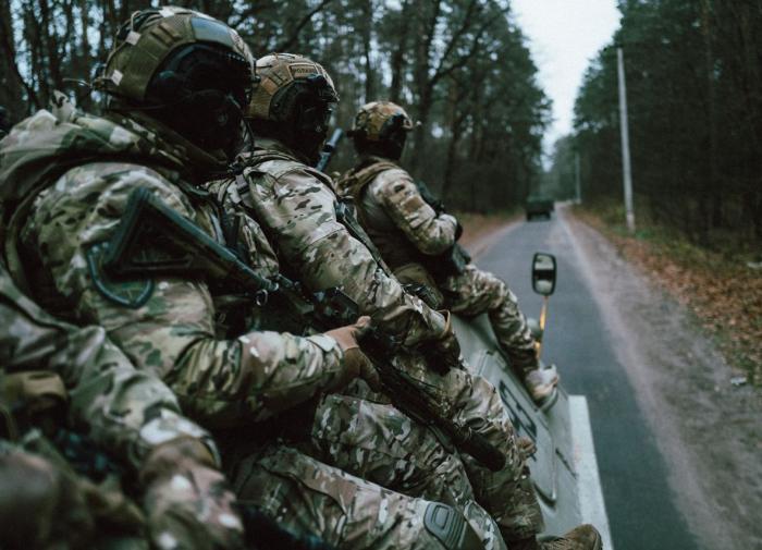 Lính Chechnya nói binh sĩ Ukraine kiệt sức và từ chối tấn công - Ảnh 1.