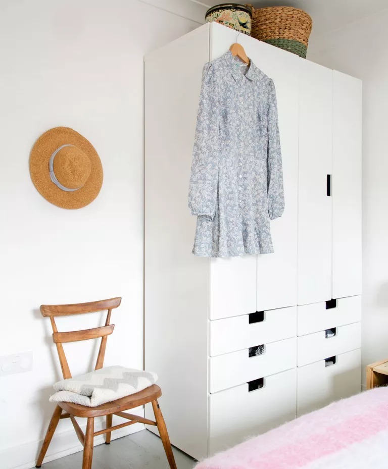 Giải pháp thông minh giúp lưu trữ đồ cho phòng ngủ có diện tích nhỏ - Ảnh 3.