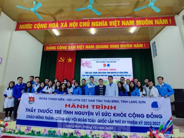 Thanh niên tỉnh Thái Bình hỗ trợ đồng bào vùng cao - Ảnh 2.