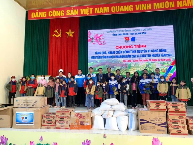Thanh niên tỉnh Thái Bình hỗ trợ đồng bào vùng cao - Ảnh 1.