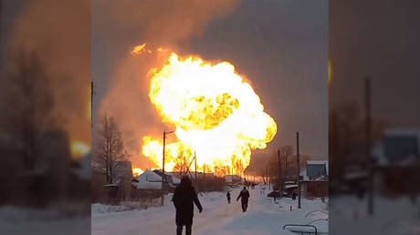 Nổ đường ống dẫn khí lớn của Nga khiến 3 người thiệt mạng - Ảnh 1.