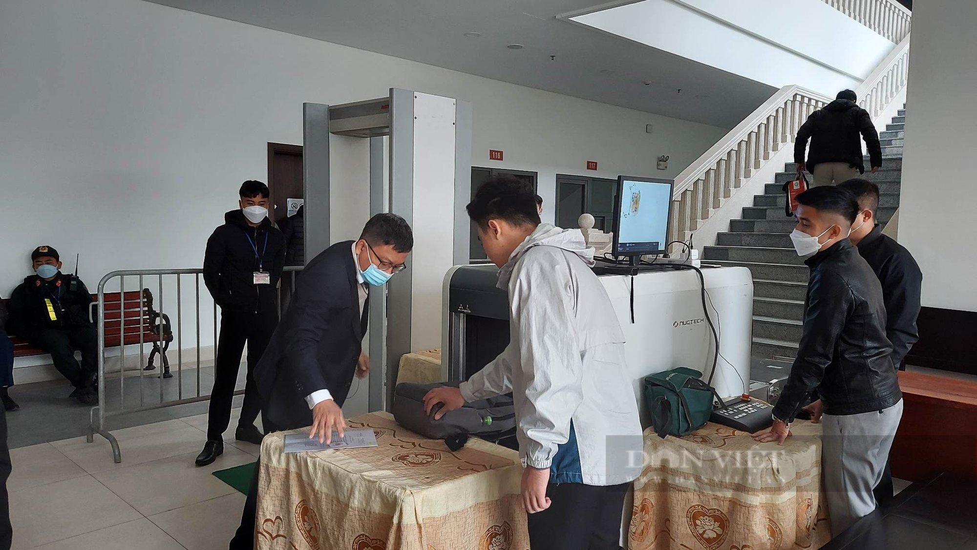 Tòa Hà Nội bắt đầu xét xử vắng mặt Chủ tịch AIC Nguyễn Thị Thanh Nhàn - Ảnh 2.