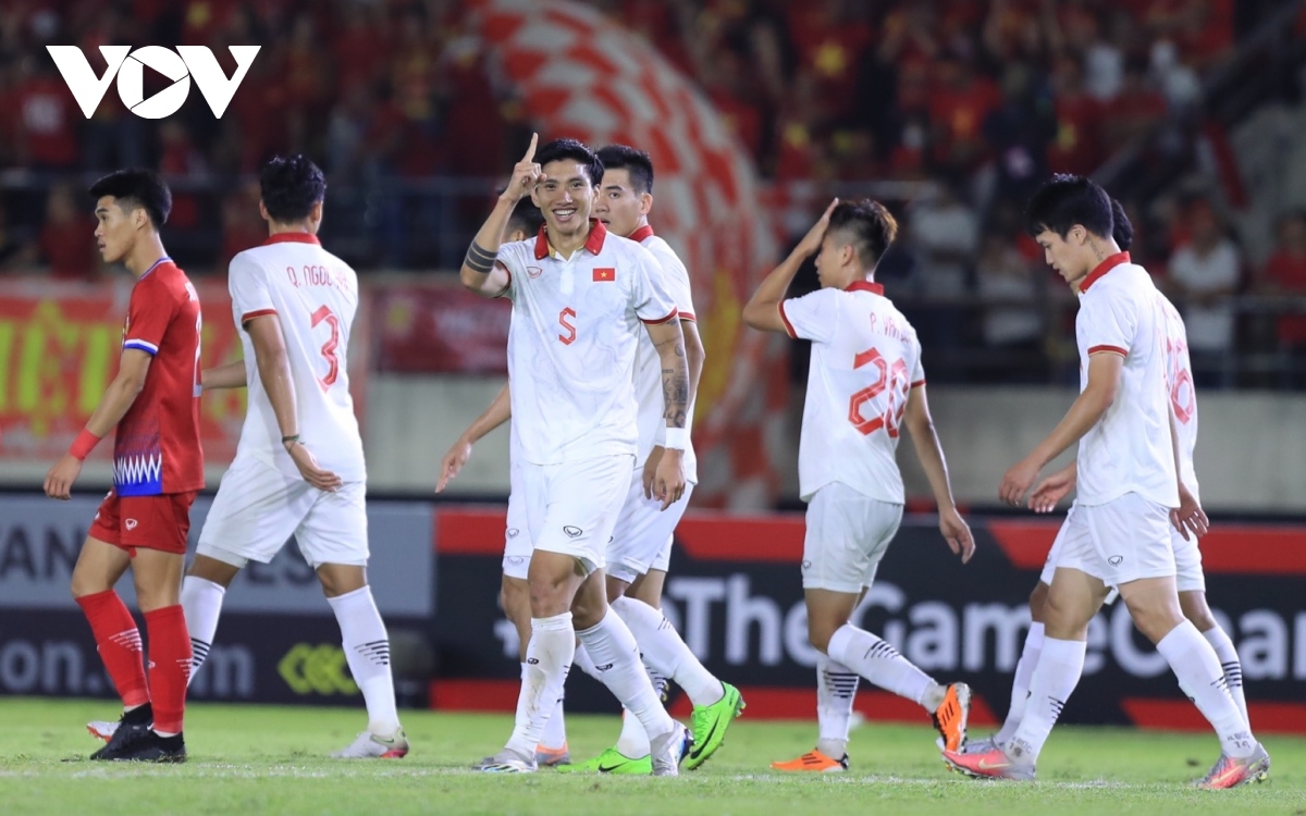 Báo chí Đông Nam Á ca ngợi sức mạnh của ĐT Việt Nam sau trận mở màn AFF Cup 2022 - Ảnh 1.